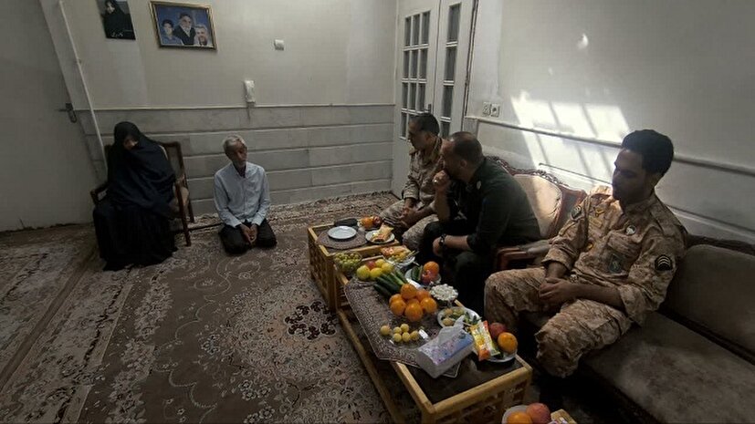 دیدار با خانواده شهید محمد بدیعی در کاشان