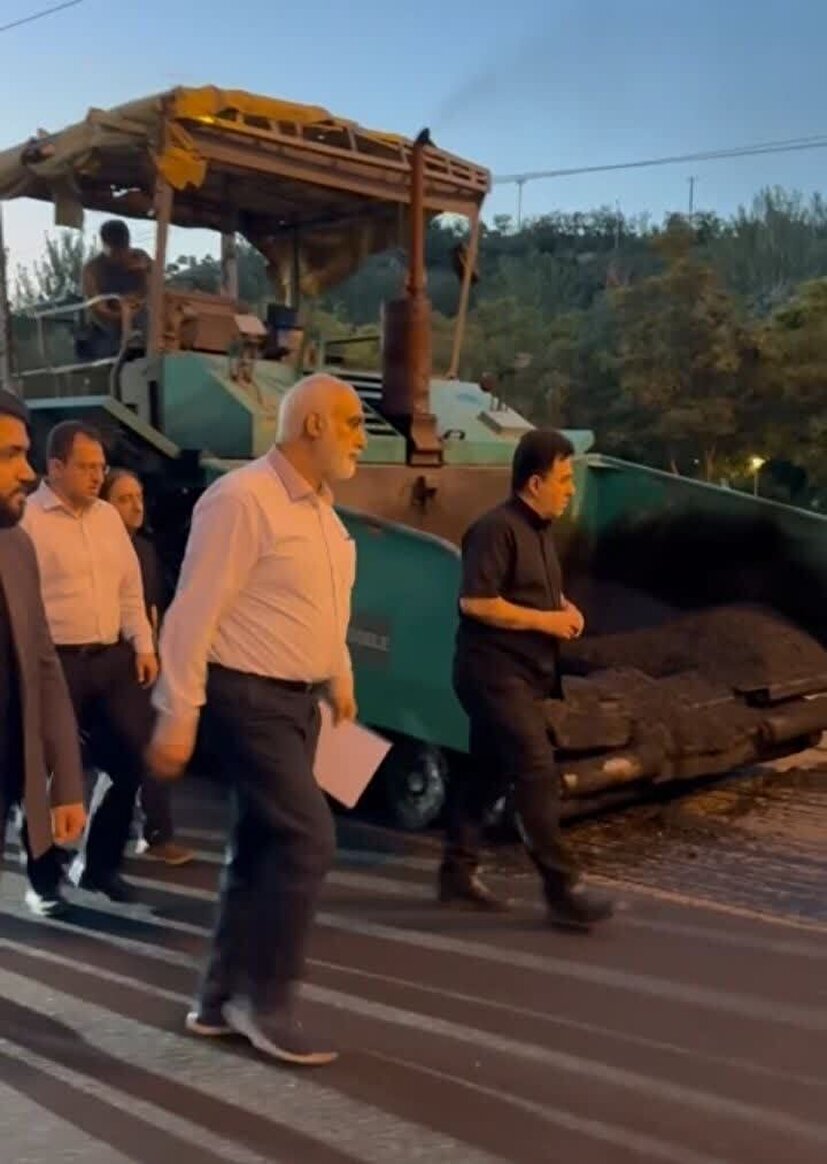 نهضت خدمات رسانی به شهروندان تعطیل شدنی نیست