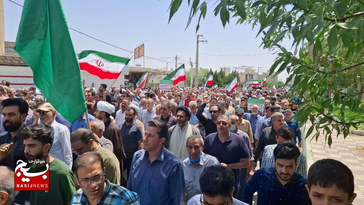 حماسه آفرینی مردم گرمسار در راهپیمایی جمعه های خشم و نصر +تصاویر