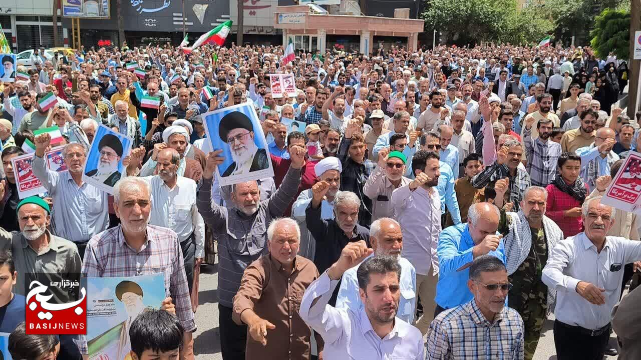 همزمان با سراسر کشور جمعه های نصر و خشم در شهرستان گناباد برگزار شد.