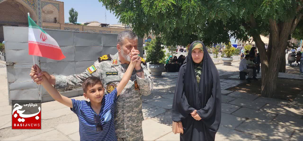 حالا همه می دانند سرداران سپاه پیشمرگان مردمند حالا همه می دانند سرداران سپاه پیشمرگان مردمند