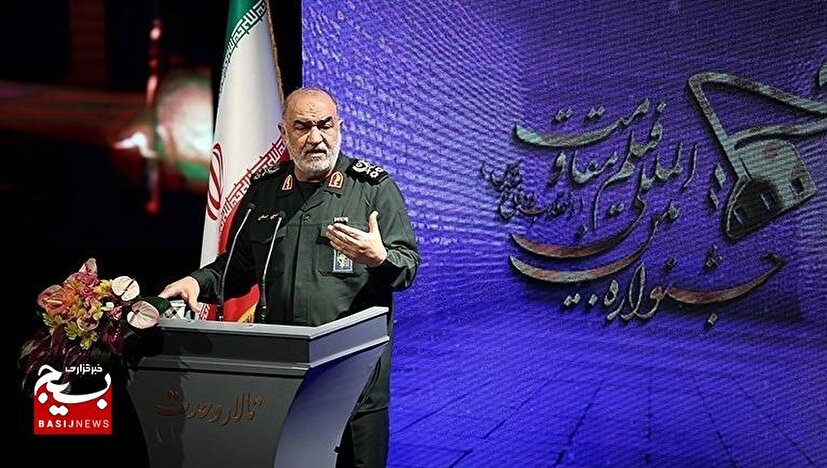 فرمانده کل سپاه: هنرمندان مقاومت فرماندهان جنگ روایت ها هستند