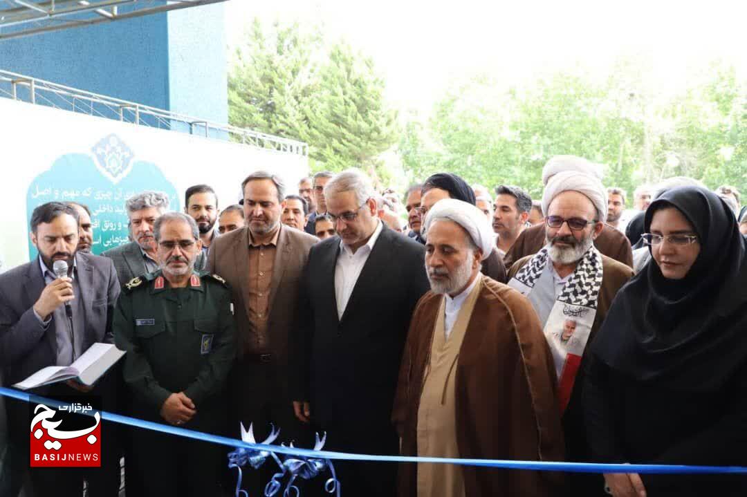 تجلیل از شرکت دانش بنیان کویر تایر و کارخانه سیمان قائنات در جشنواره ملی نشان اقتصاد مقاومتی