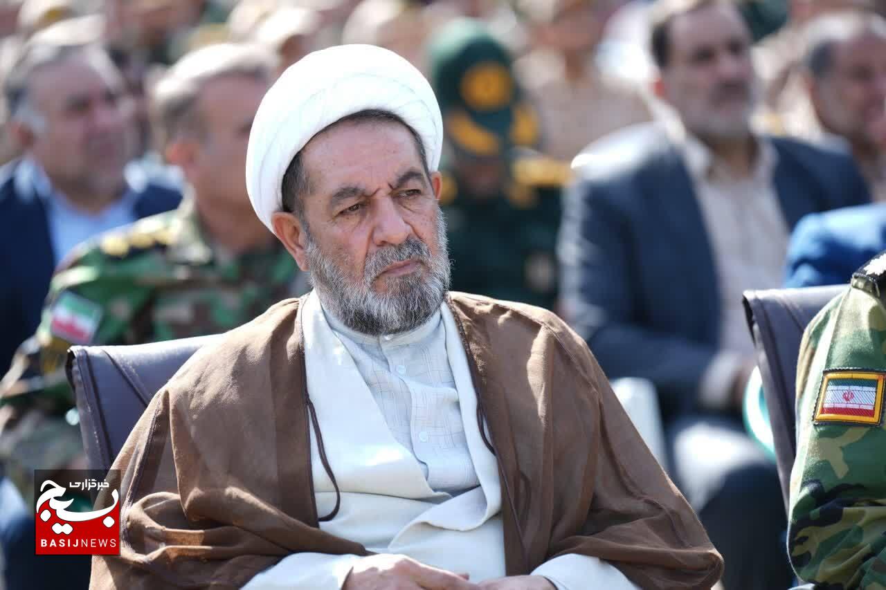 در ترویج سیره شهدا کوتاهی کرده‌ایم؛ یادواره شهدای حاج عمران را متمرکز برگزار کنیم