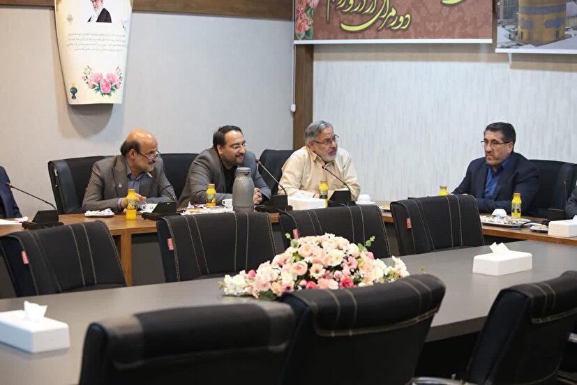 راهبرد بسیج اساتید؛ سیاست‌ورزی نه، بصیرت انقلابی آری