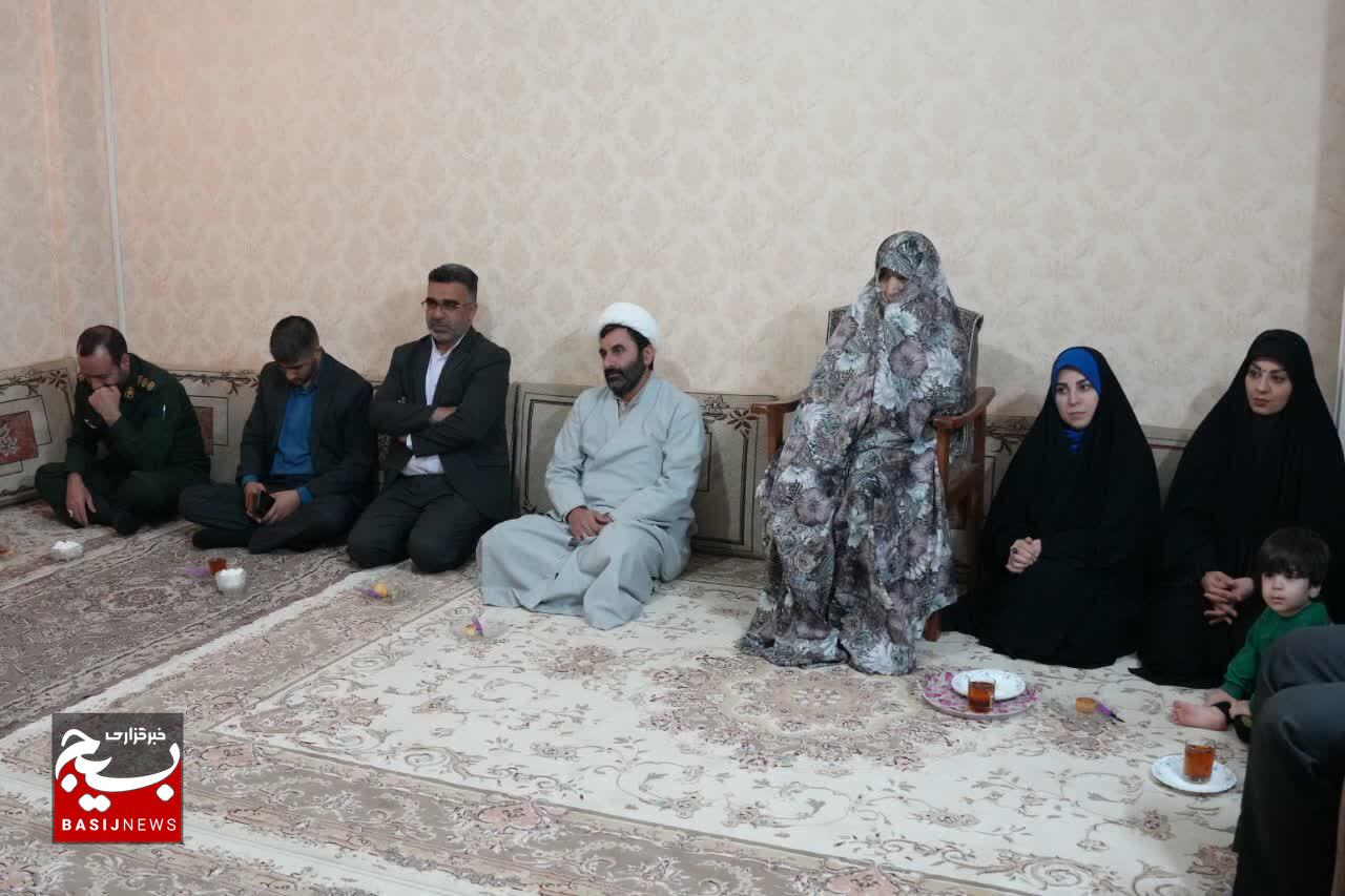 «بسیج»، حضور با ایمان‌ترین‌ها برای دفاع از کشور است