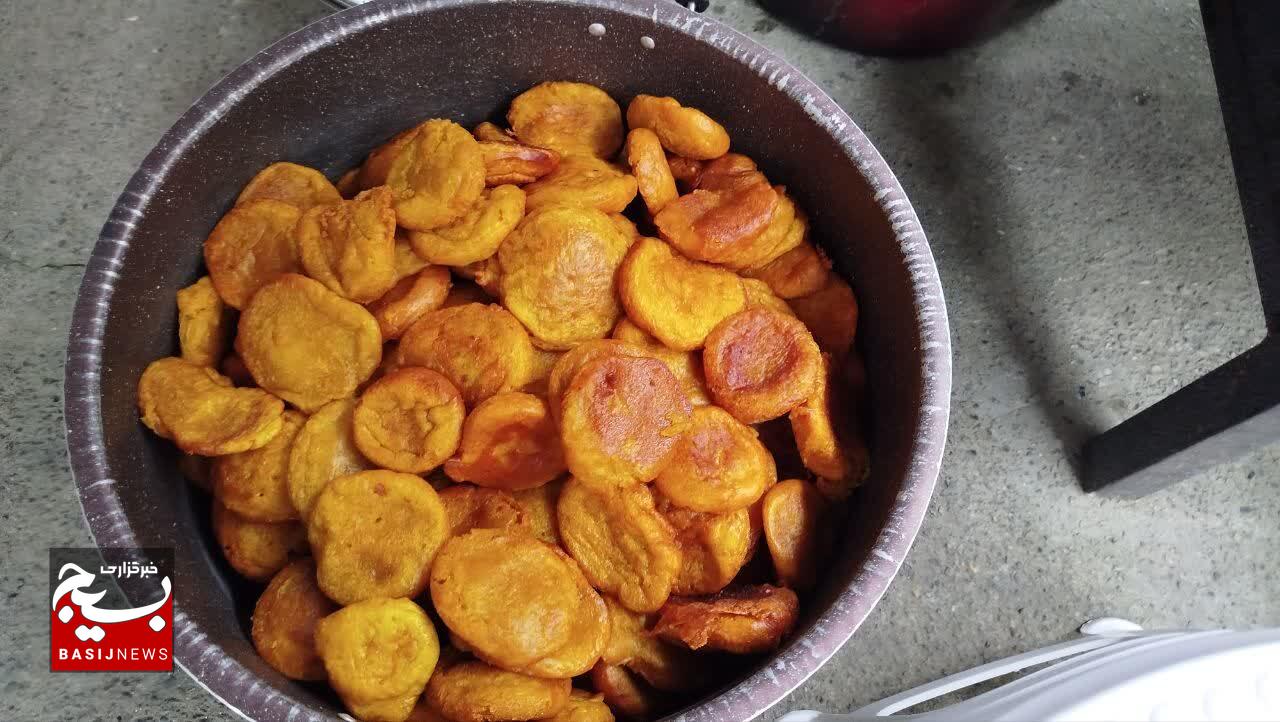 میزبانی بانوان آستانه‌ای با سنتی بیش از یک‌قرن در شب تاسوعا