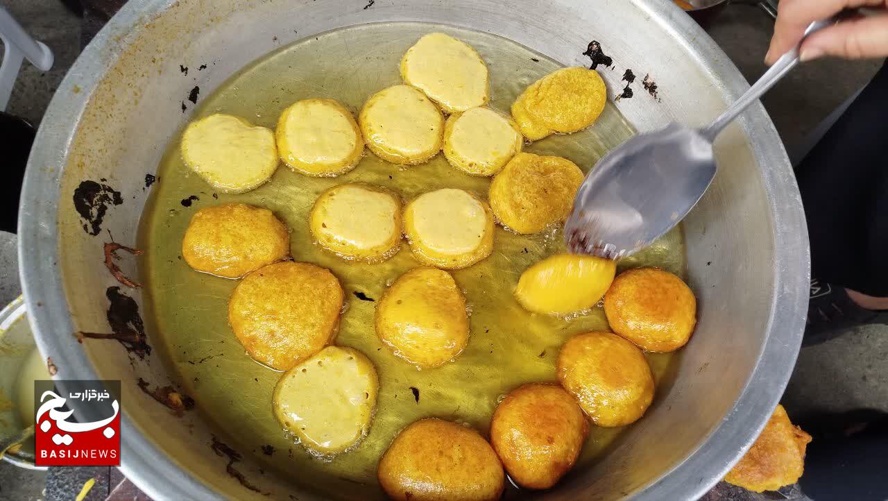 میزبانی بانوان آستانه‌ای با سنتی بیش از یک‌قرن در شب تاسوعا