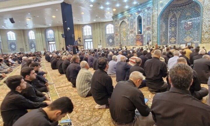 امام جمعه ایلام: وحدت و ولایت رمز اقتدار در مقابل توطئه دشمنان است امام جمعه ایلام: وحدت و ولایت رمز اقتدار در مقابل توطئه دشمنان است