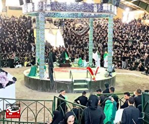 استقبال بی‌نظیر زنجانی‌ها و گردشگران از مراسم تعزیه ارمغانخانه