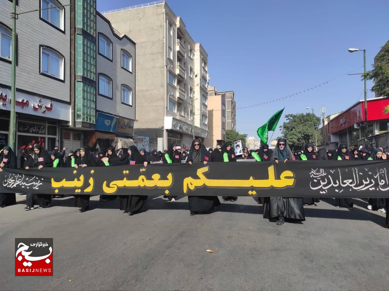 اجتماع بزرگ زینبیون در زنجان برگزار شد