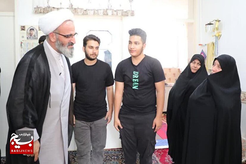 دیدار حجت‌الاسلام والمسلمین مطیعی با خانواده شهید راه قدس در دیباج 