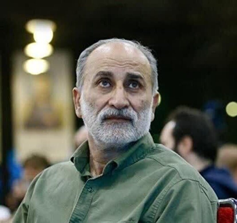 امروز نوبت هنرمندان است که با هنر خود، پرچم به‌جامانده از شهدا را برافراشته نگه دارند