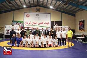 آغاز مرحله برگشت مسابقات لیگ دسته اول کشتی آزاد کشور در کرمان +تصاویر