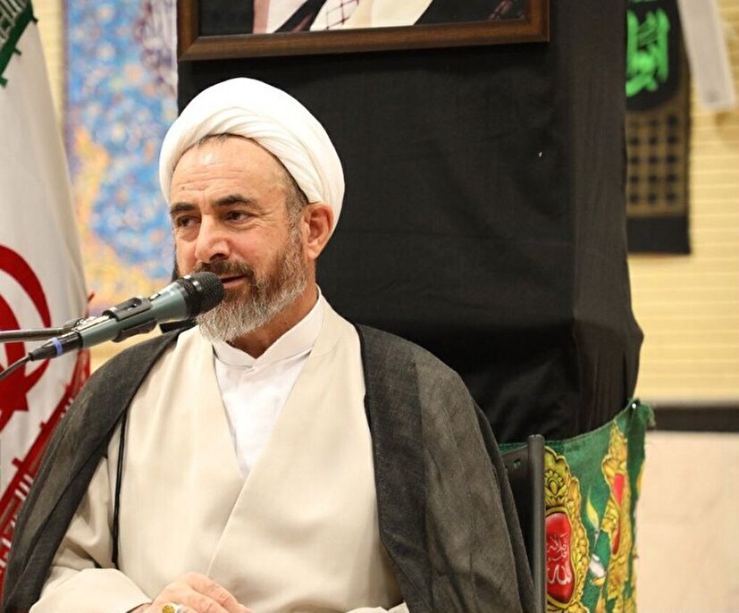امام جمعه ایلام: اقامه نماز در موکب‌ها محور خدمات و برنامه‌های فرهنگی اربعین باشد