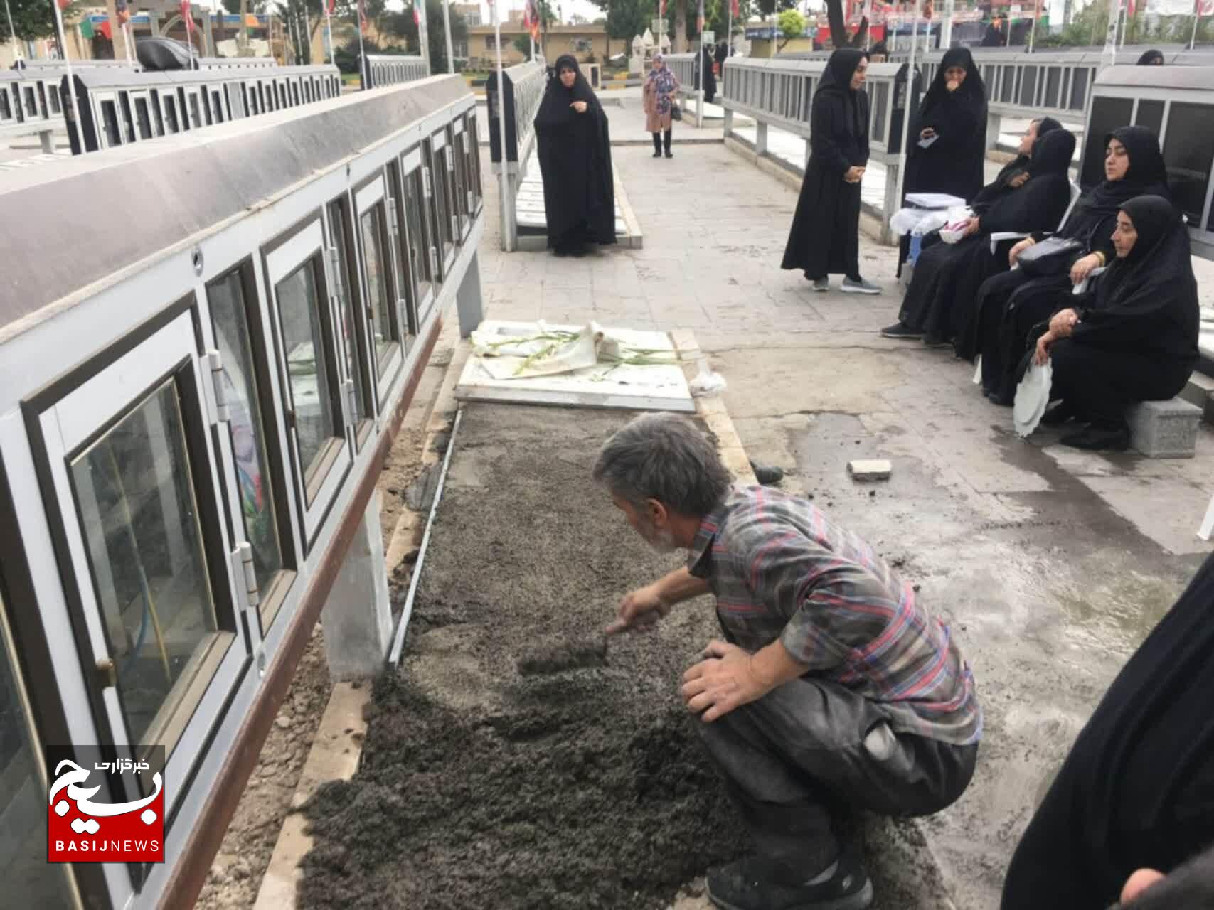 سنگ مزار ۴ شهید مدافع وطن در گلزار شهدای قزوین نصب شد