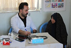 اقدام جهادی پزشکان و پرستاران در بلوک تکاب با همکاری بسیج سازندگی خوشاب