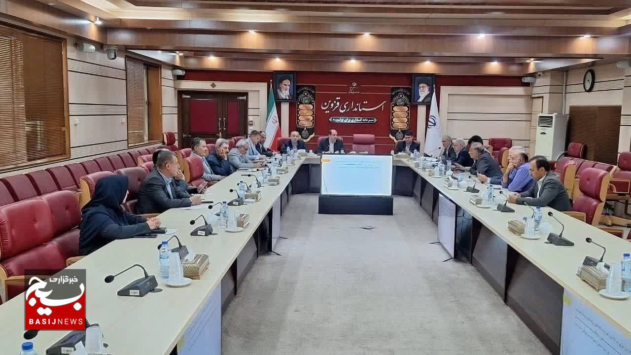 استان قزوین دارای ۳۰۱ معدن با پروانه بهرهبرداری است/ ظرفیت ۱۲ میلیون تنی استخراج معادن استان استان قزوین دارای ۳۰۱ معدن با پروانه بهرهبرداری است/ ظرفیت ۱۲ میلیون تنی استخراج معادن استان