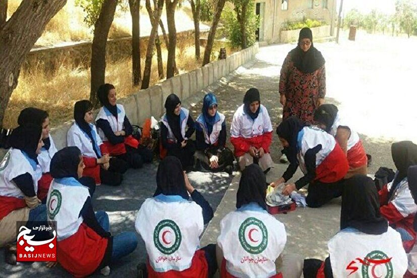 حضور ۳۰ هزار جوان سیستان و بلوچستانی در طرح «شوق رویش» هلال احمر