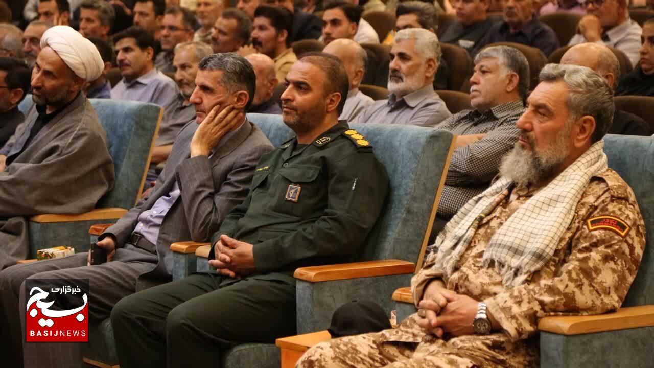 اسرائیل فاقد هویت، تاریخ و مردم است. اسرائیل فاقد هویت، تاریخ و مردم است.