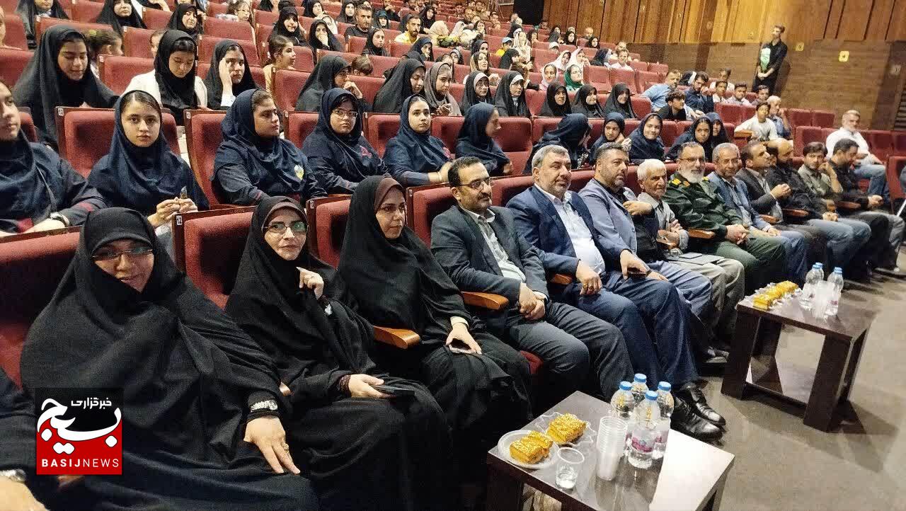 رویداد فرهنگی و هنری گیلان جلوهای از پاسداشت ارزشهای ایثار و مقاومت است رویداد فرهنگی و هنری گیلان جلوهای از پاسداشت ارزشهای ایثار و مقاومت است