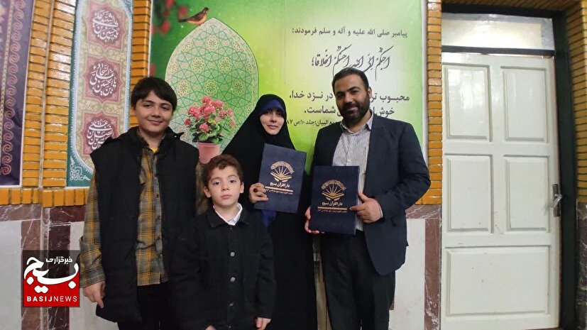 معلم قرآن باید اهل تقوا و بصیرت باشد