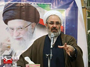 همه پایگاه های آمریکا در تیررس ماست