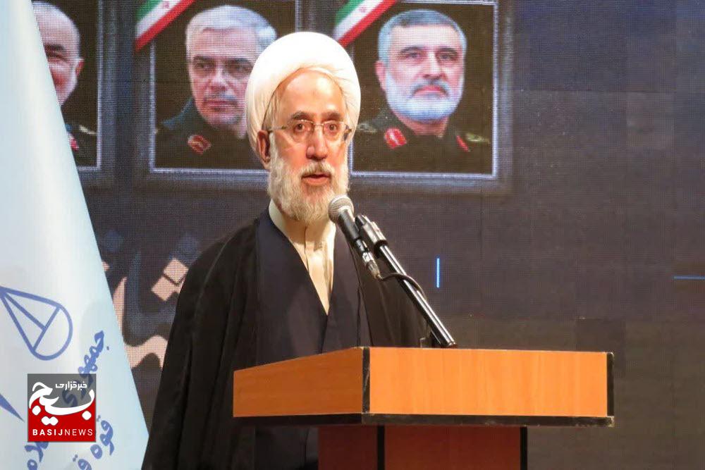 شهدا احیاگران اسلام ناب هستند/ دستگاه قضایی ستون عدالت در نظام اسلامی است