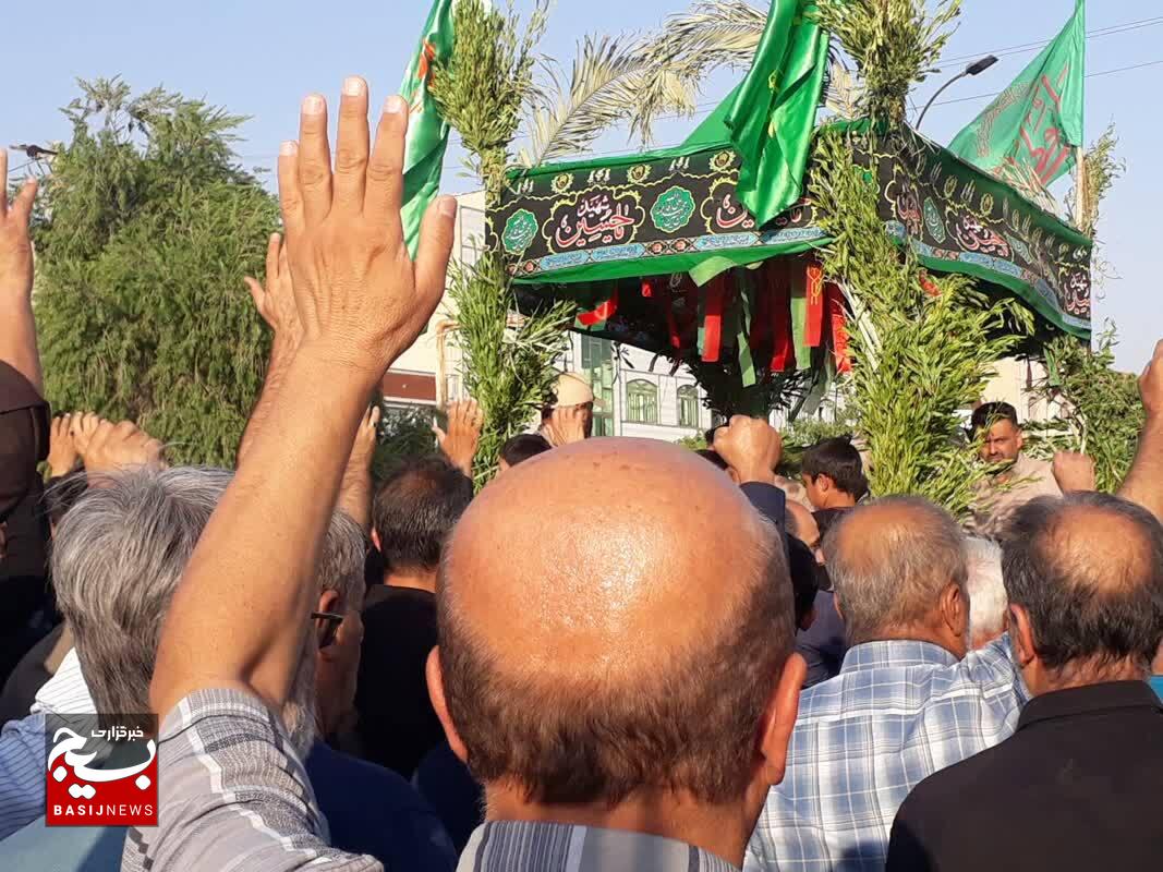 مردم کازرون در این جنگ تحمیلی با تقدیم سه شهید نوذری، عباسی و برجی دین خود را به ایران اسلامی ادا کردند+عکس مردم کازرون در این جنگ تحمیلی با تقدیم سه شهید نوذری، عباسی و برجی دین خود را به ایران اسلامی ادا کردند+عکس