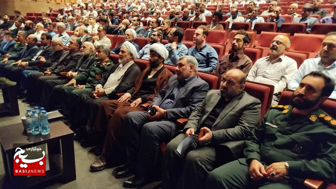 سرشت ملت ایران با دین و مقاومت عجین شده است