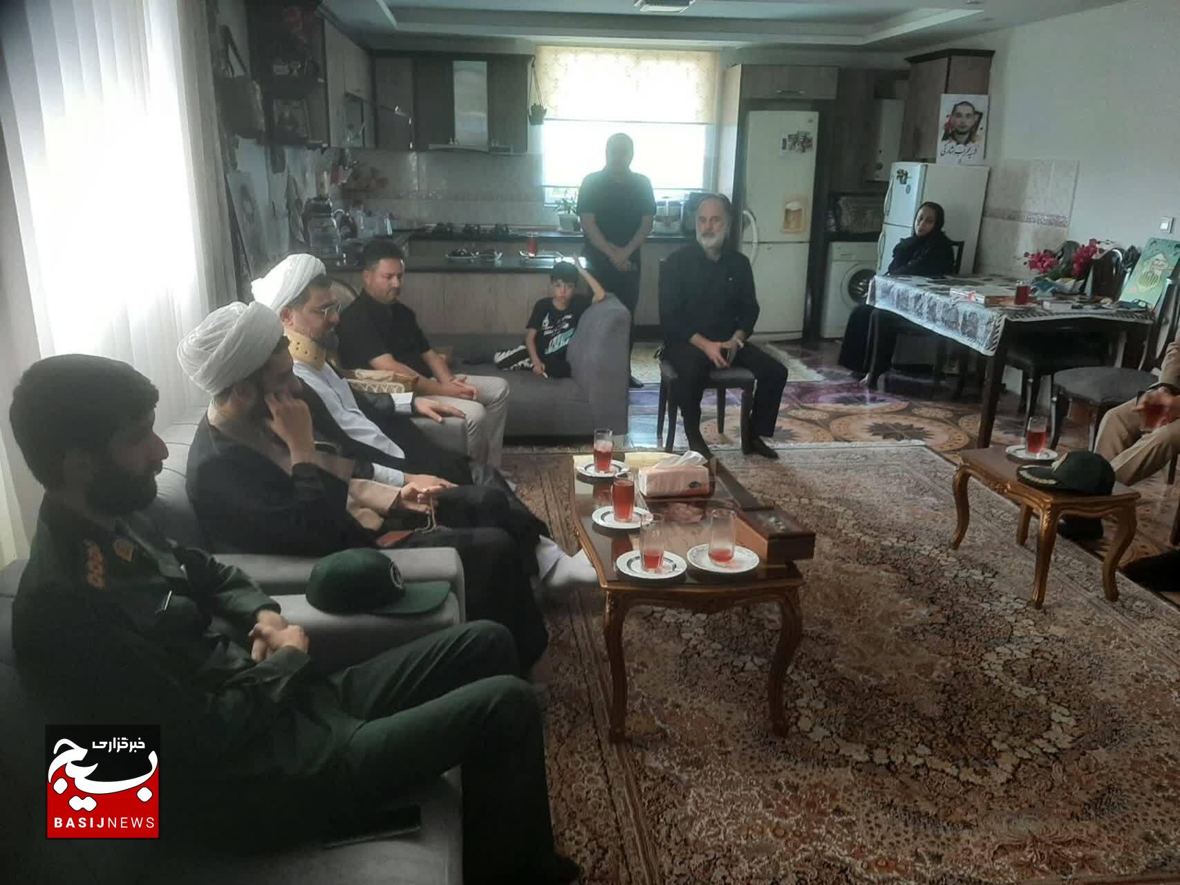 دیدار با خانواده شهید اقتدار«محراب بشارتی» در بندرانزلی 