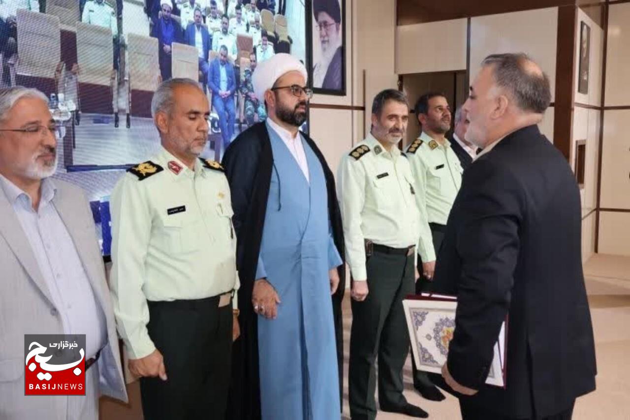 تکریم و معارفه فرمانده انتظامی شهرستان بیرجند با حضور فرمانده انتظامی خراسانجنوبی تکریم و معارفه فرمانده انتظامی شهرستان بیرجند با حضور فرمانده انتظامی خراسانجنوبی