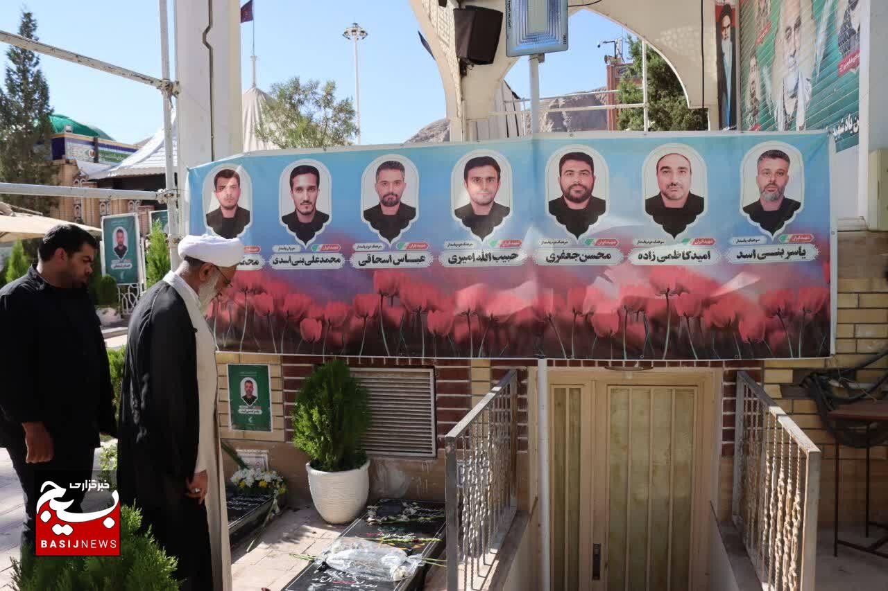 پیمان دوباره با علمدار جبهه مقاومت؛ حضور نماینده ولی‌فقیه در سپاه بر سر مزار حاج قاسم و شهدای گلزار پایتخت مقاومت جهان اسلام