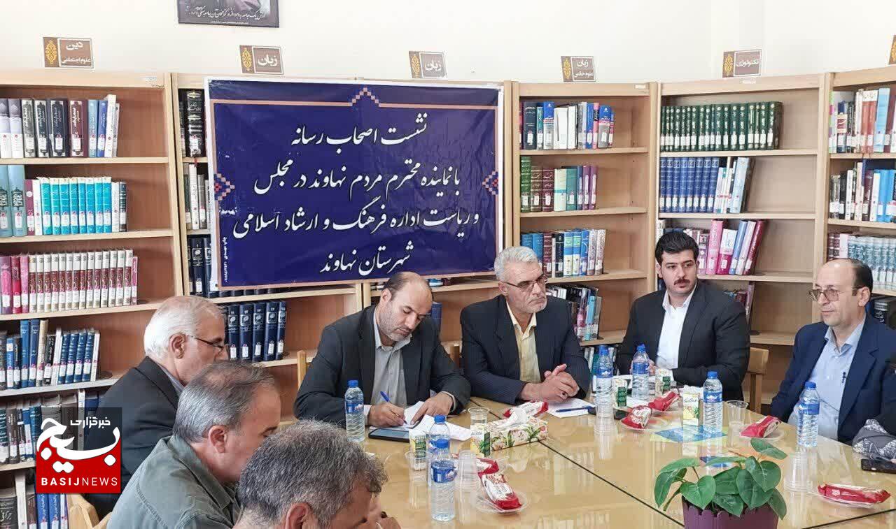 مدیران بدون انگیزه و توان اجرایی باید جای خود را به مدیران توانمند بدهند