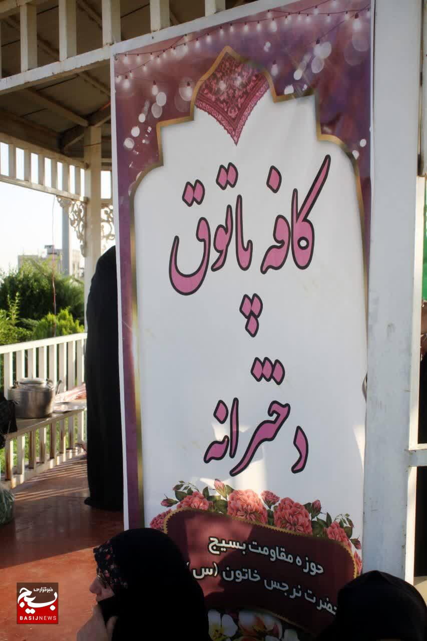 برگزاری کافه گفت‌وگو برای نوجوانان دختر در جوارر مزار شهدای گمنام