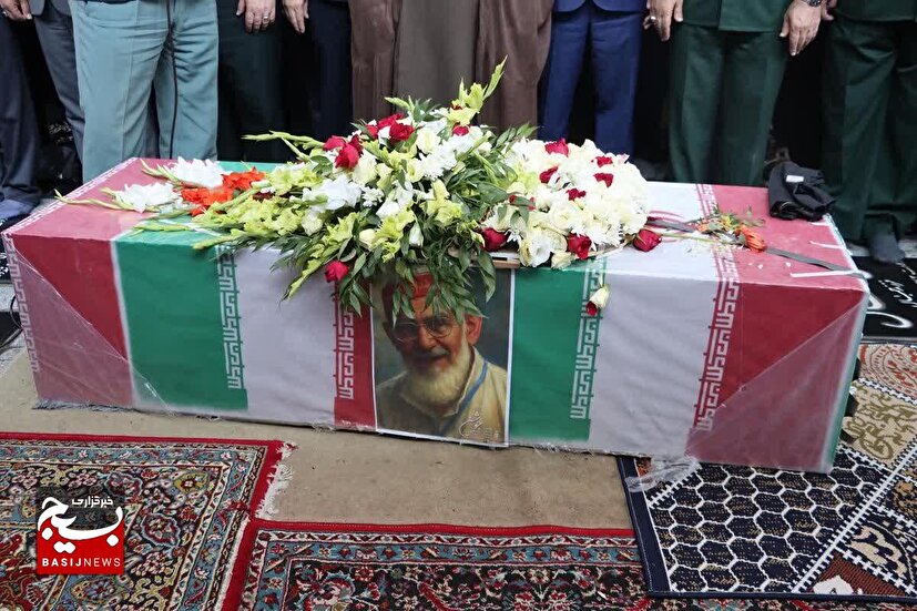 پیکر رزمنده جبهه های جنگ،پیر بسیجی گیلان «حاج حسن جوشن» در رشت تشییع و تدفین شد