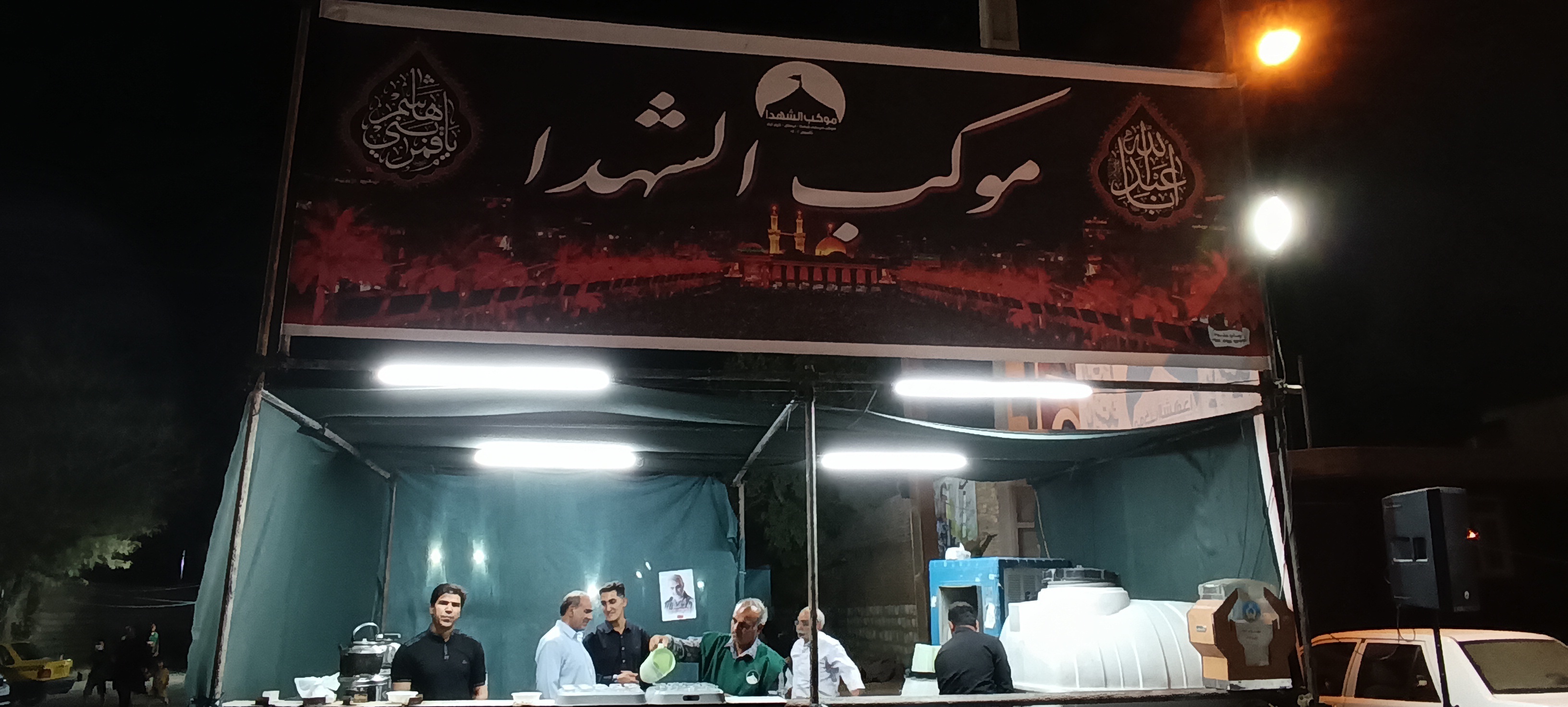 بانوی جامانده‌ای که به شوق خدمت، راه حضرت زینب(س) را ادامه می‌دهد