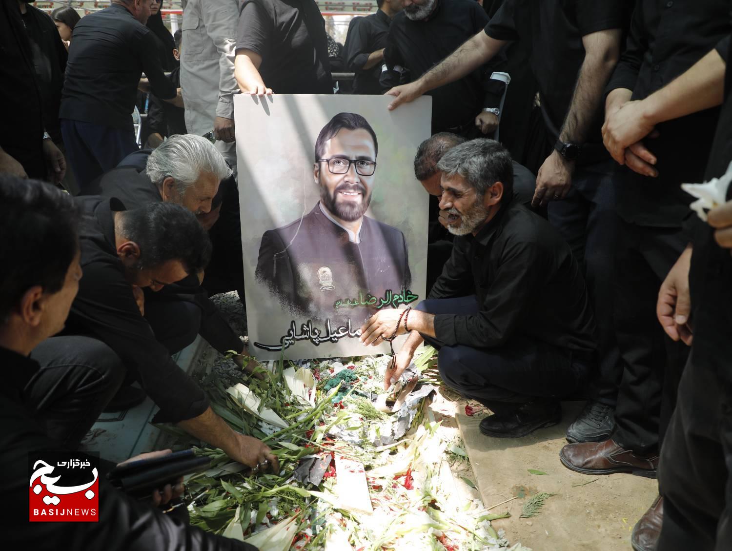 مراسم تشییع شهید اقتدار بسیج «اسماعیل پاشایی» از شهدای جنگ تحمیلی ۱۲ روزه