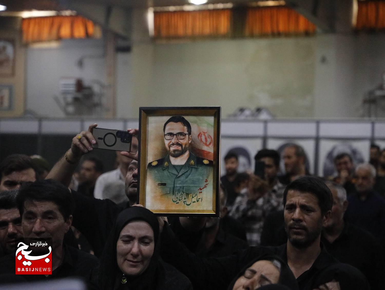 مراسم تشییع شهید اقتدار بسیج «اسماعیل پاشایی» از شهدای جنگ تحمیلی ۱۲ روزه