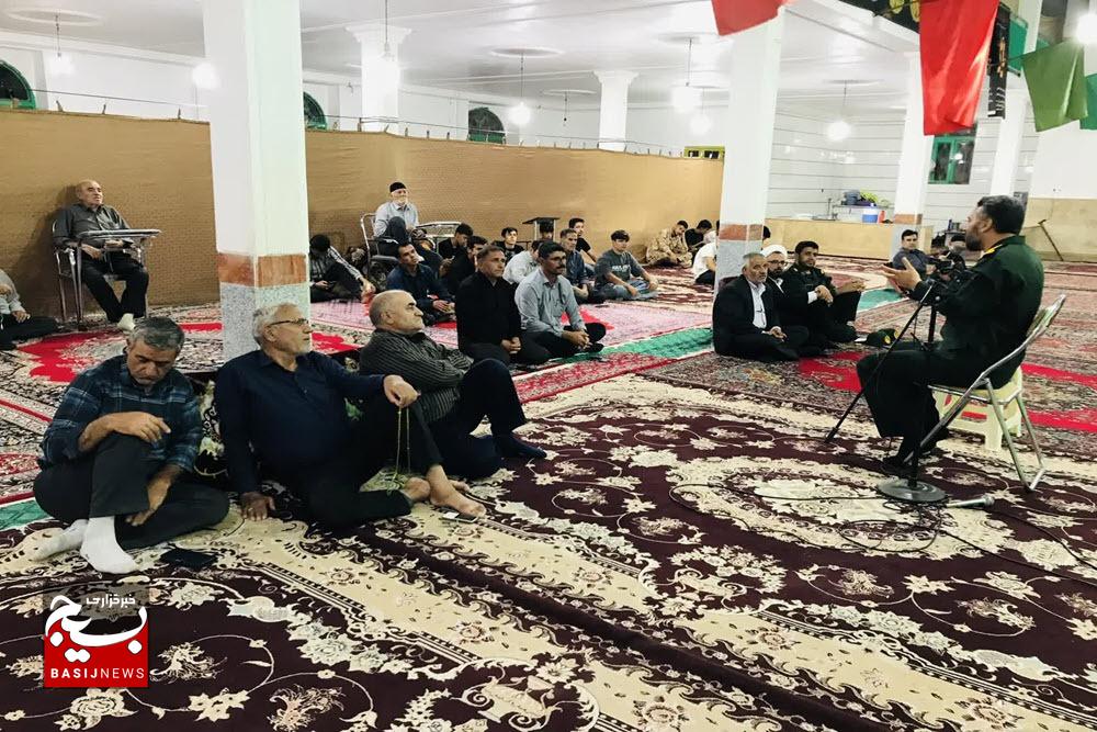 ولایتمداری رمز پیروزی ملت ایران در برابر توطئه‌های دشمن است