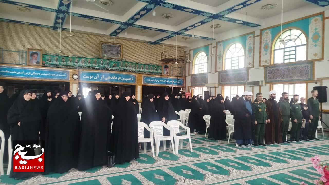 قرآن، راه نجات از فتنه‌ها و پرچمدار تربیت نسل نوین اسلامی است