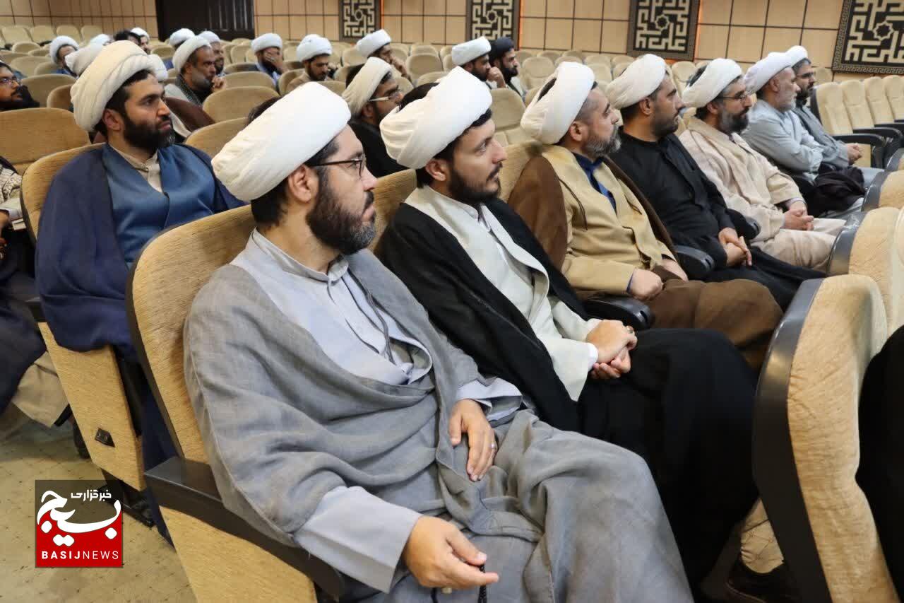 مؤلفههای قدرت نظام اسلامی، دشمن را وادار به عقبنشینی کرد/ رهبری، مردم و نیروهای مسلح، سه مولفه اصلی قدرت در ایران هستند مؤلفههای قدرت نظام اسلامی، دشمن را وادار به عقبنشینی کرد/ رهبری، مردم و نیروهای مسلح، سه مولفه اصلی قدرت در ایران هستند