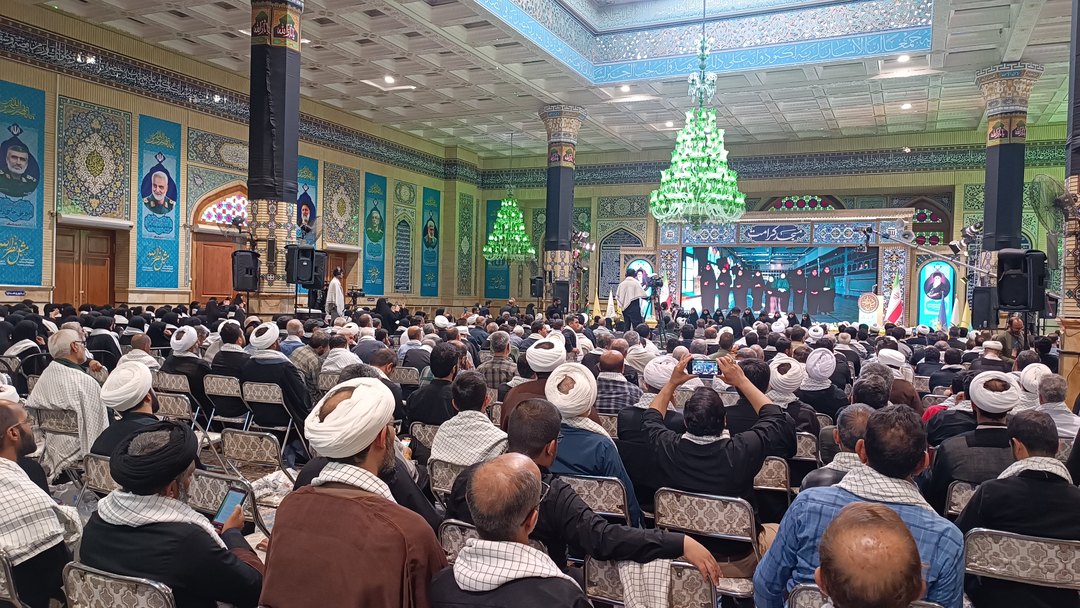 تقدیر از امام جماعت بسیجی مسجد صاحب‌الزمان دزفول در سومین همایش ملی تکریم فعالان و دست‌اندرکاران مساجد کشور
