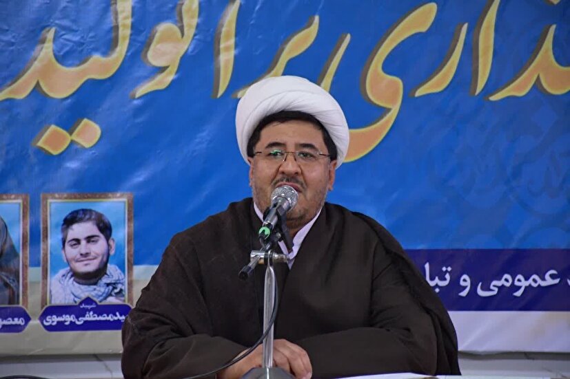 سپاه و بسیج بازوان ولایت در دفاع از امنیت و خدمت به مردم‌اند/شهدای اقتدار گمنامانی بودند که در دل مردم زیستند و برای مردم جان دادند
