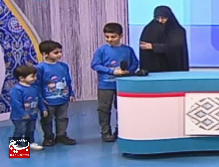 تحصیلات و نقشآفرینی در جامعه منافاتى با مسوولیتهای خانوادگی ندارد تحصیلات و نقشآفرینی در جامعه منافاتى با مسوولیتهای خانوادگی ندارد