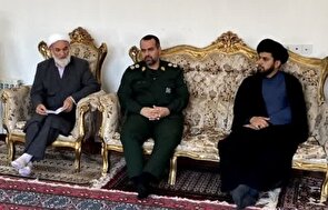 نماز جمعه به عنوان یک اجتماع بزرگ، وحدت و انسجام مسلمانان را تقویت می‌کند