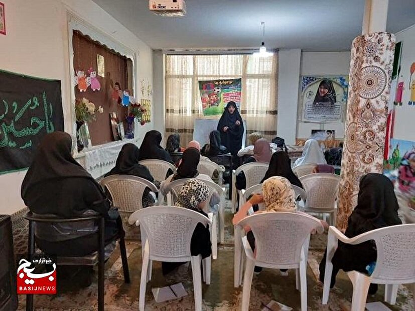 برنامه های « نو+جوانه ها» در پایگاه شهید ملا برگزار شد.