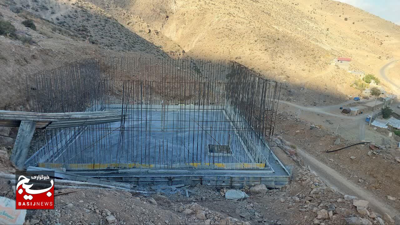 آغاز ساخت مخزن ۱۵۰ مترمکعبی روستای رزان طارم سفلی توسط جهادگران بسیج سازندگی