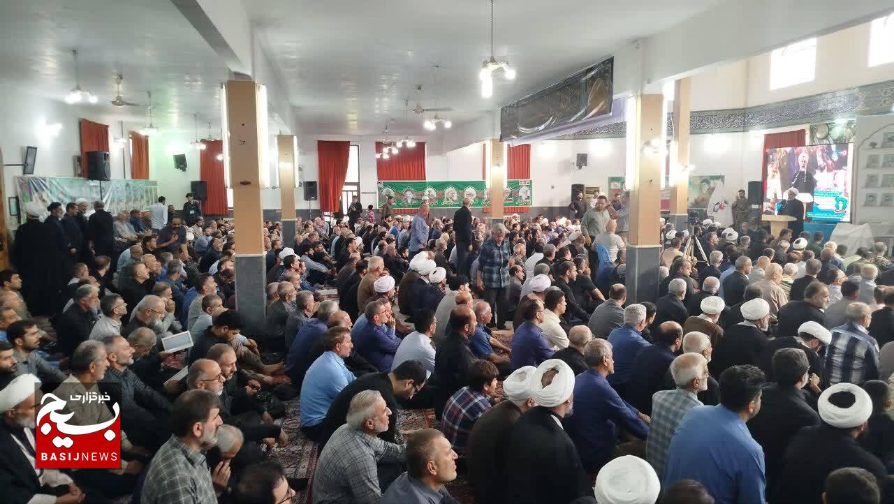 شهدا و علما، شناسنامه هویتی شهرها و مایه عزت نظام اسلامی هستند