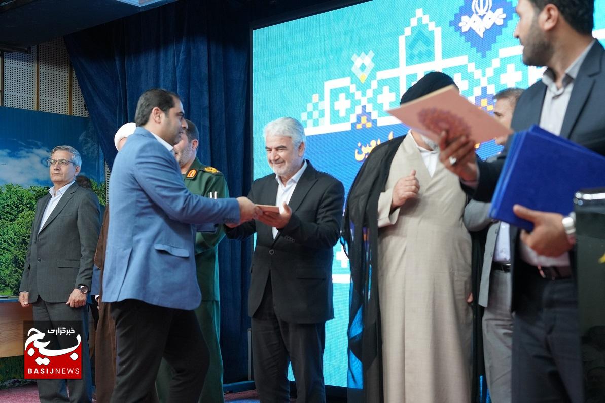 تجلیل سپاه فتح از خبرنگاران کهگیلویه و بویراحمد تجلیل سپاه فتح از خبرنگاران کهگیلویه و بویراحمد